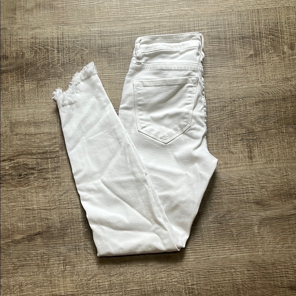 KanCan White Ankle Cropped Jeans
